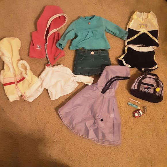 Lot of doll clothes (fits American Girl, Our Generation dolls) - Picture 1 of 5